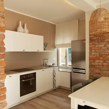 La Casa Di Anacleto * ססטרי לבאנטה